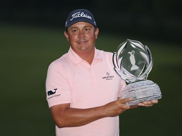Jason Dufner with the Memorial Tournament trophy
